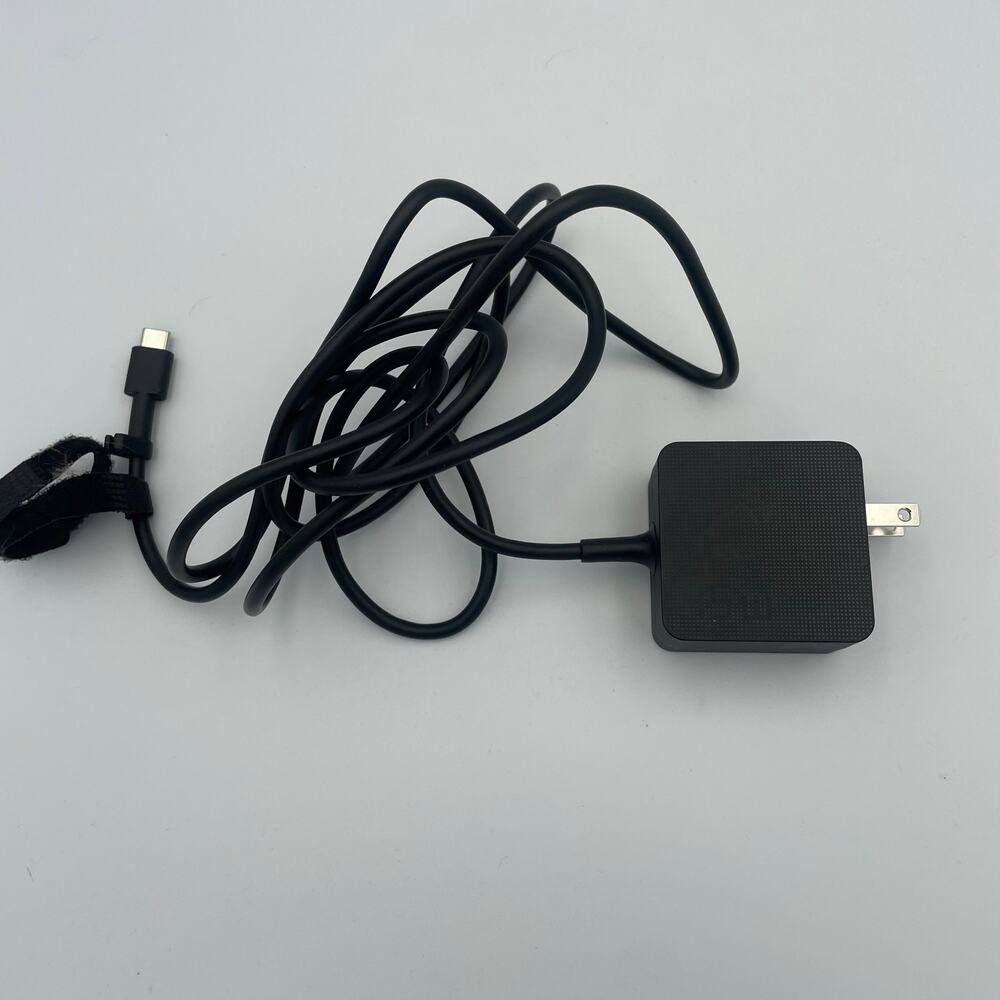 ASUS Genuine Adapter AD2121320